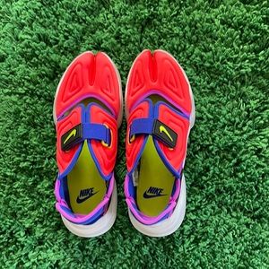 (WMNS) Nike Aqua Rift 'Bright Crimson' BQ4797-600